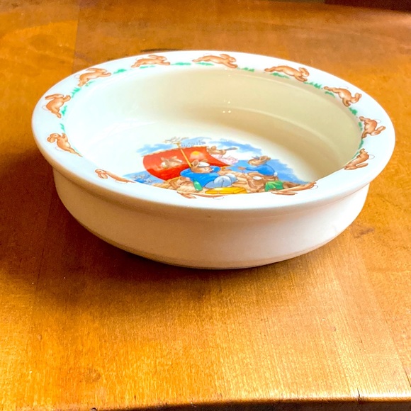 Vintage Royal Doulton Bunnykins “Raft” Child’s Bowl English Fine Bone China 1936 - Picture 2 of 4